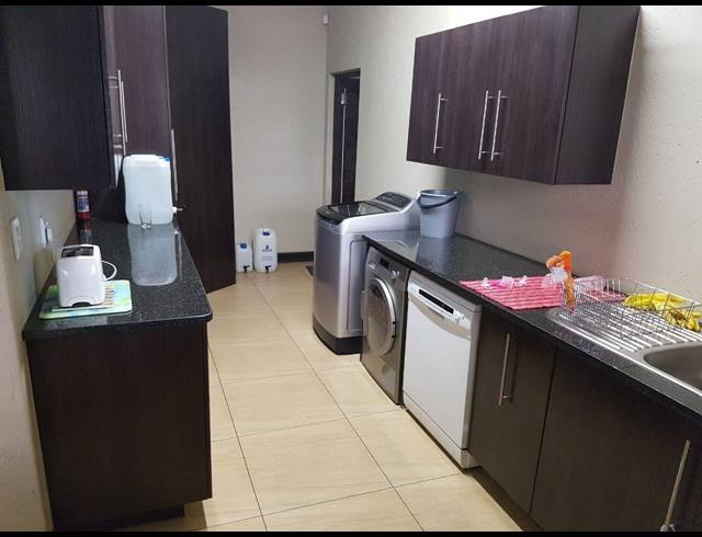 4 BEDROOM HOUSE SOLD IN ZAMBEZI COUNTRY ESTATE